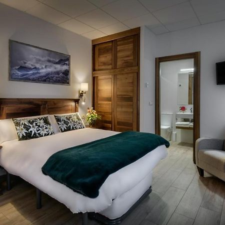 Hostal Bosque De Gamueta Ansó Eksteriør billede